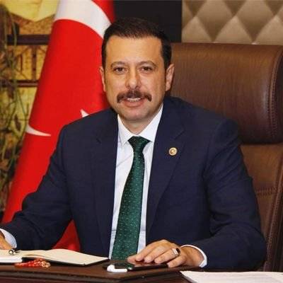 'AKP'nin İzmir Büyükşehir Belediye Başkanı kim olmalı?' anketinde ilk sırada Hamza Dağ yer aldı 8